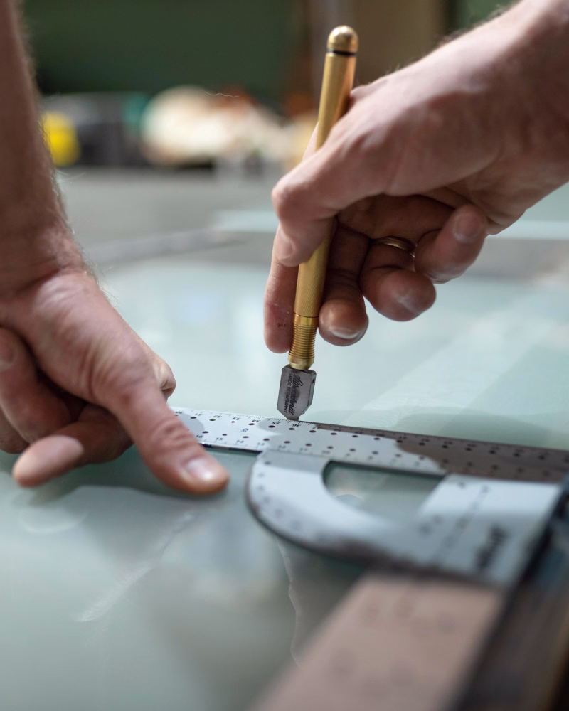 Cutting custom replacement window glass